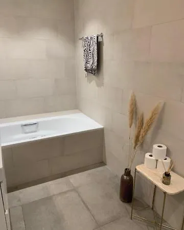 דירה Beautiful In *